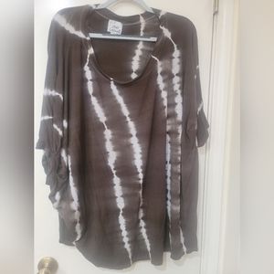 Oso Casuals tie dye top